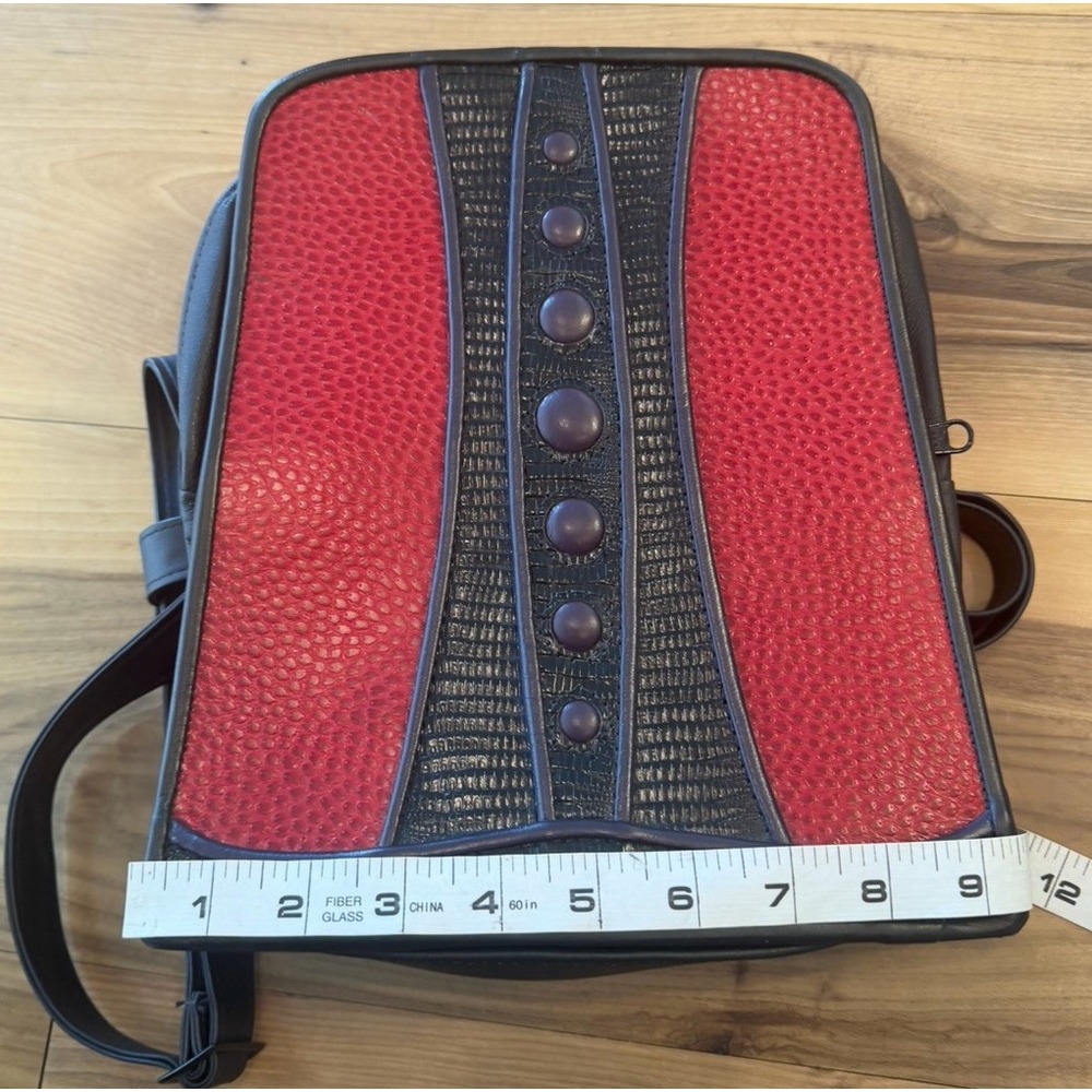 Greg Roche Signed 2010 Leather Backpack Red Black Embossed Vintage Artisan - Picture 11 of 12